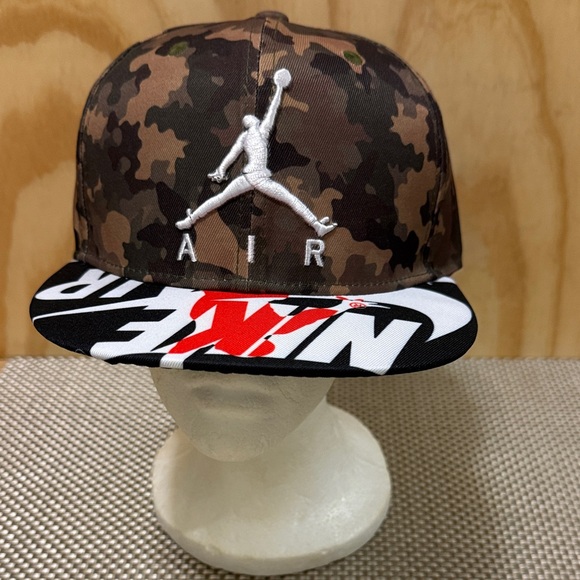 Nike Other - *Rare* Michael Jordon Logo Camo Camouflage Snapback Hat Cap Adjustable - New